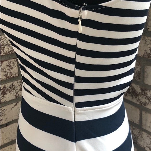 Abercrombie & Fitch Blue and White Striped Dress - Picture 5 of 9